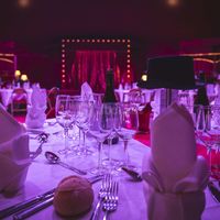 Salle dîner-spectacle