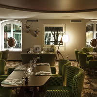 Le Très Honoré Bar