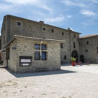 Château du Poët-Célard - Bâtiment