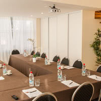 Tables de conférence