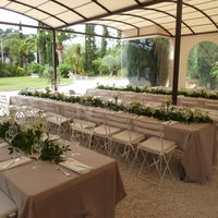 Sous pergola pour un anniversaire