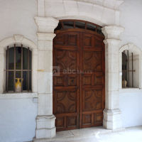 Porte d'entrée de la grande maison