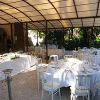 Diner sous la pergola