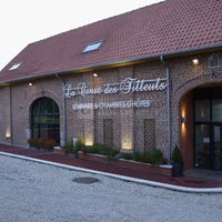 Façade