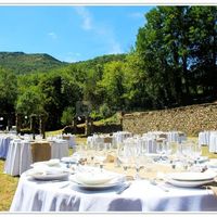 Tables dresseés dans l'ancienne roseraie