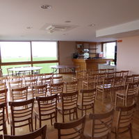 Salle de réunion et de restauration