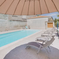 Piscine hôtel oliveraie