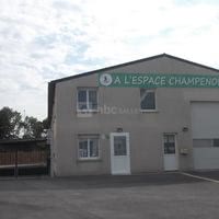 Vu de la façade côté entrée