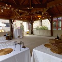 Véranda & cocktail, toiles ouvertes selon la météo, bar & barnum en terrasse