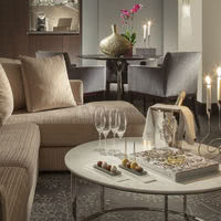 Corner Suite City