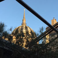 Vue du patio, sur Notre-Dame-de-bon-port...