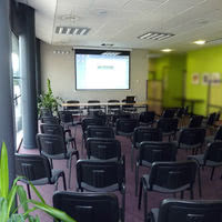 La salle LA DECOUVERTE, pour 50 personnes