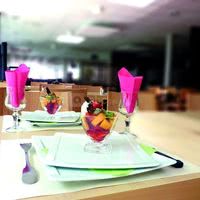 Notre restaurant propose un service en self ou à table