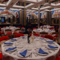 Aux Belles Poules - diner repas assis