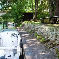 Accostage des bateaux directement à l'auberge