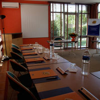 Hôtel Bleu Kyriad Nimes Ouest