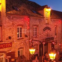 Le Village de Sully