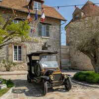 Le Village de Sully