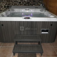 Jacuzzi