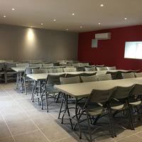 Salle Hoëdic 54 places assises