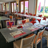 Mise en place salle du restaurant