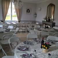 La salle de réception pour 48