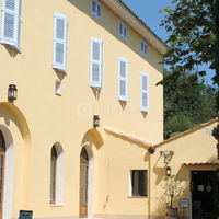 Extérieur de la salle