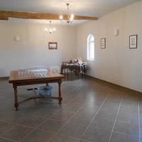 Une salle piste de danse