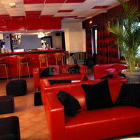 Salon et bar