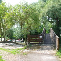 Pont qui mène du Domaine à la Réserve Naturelle