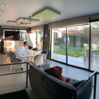 Pavillon avec accès direct au jardin