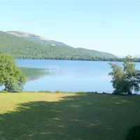 Le lac dans le jardin