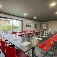 Salle de réunion en U