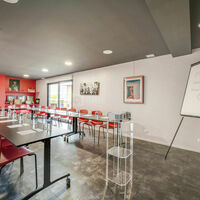 Salle de réunion en U