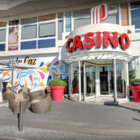 Façade casino