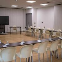 Salle de réunion en U - 100m²