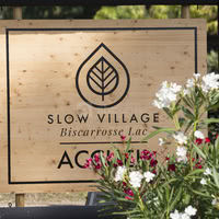 Entrée dans le village