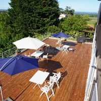 La terrasse surplombant le parc