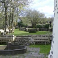 Parvis du manoir