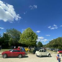 Rassemblement voitures anciennes dans le 13