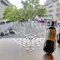 Bar à Vins - Vue sur la Madeleine