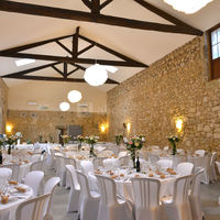 Salle mariage , ancien chai en pierre