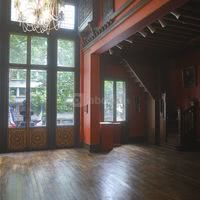 Atelier rouge n°1