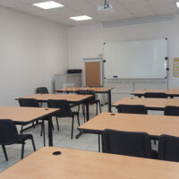 Salle de réunion spacieuse pour vos présentations à Auxerre