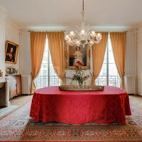 Salon Empire