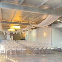 Grande salle en configuration séminaire