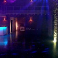 Bar et cabine DJ avec éclairage déco Led