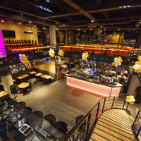 Salle restaurant et vue 2eme étage