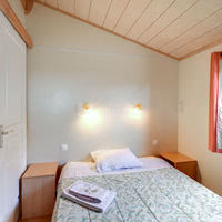 Une chambre en prestation hôtelière