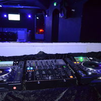 Régie DJ pro Pioneer CDJ 2000 Nxs + DJM 800